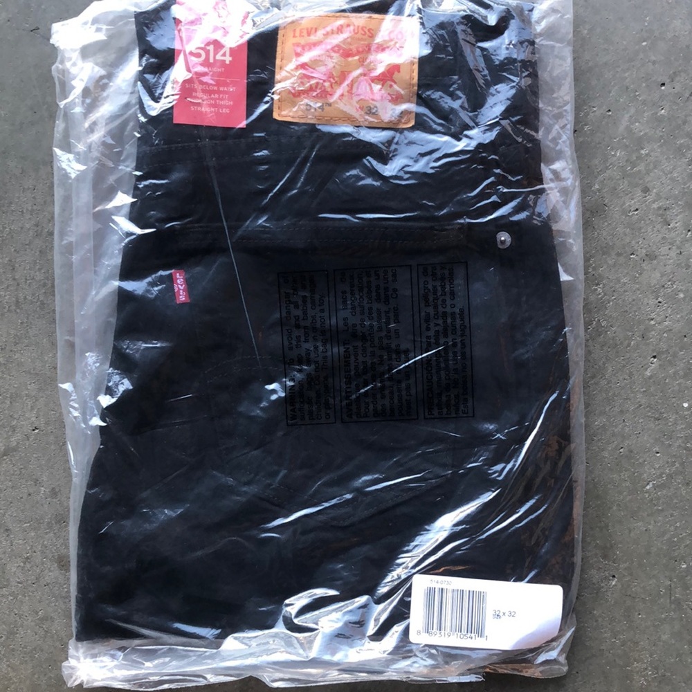 Levi’s 514 32x32 NWT